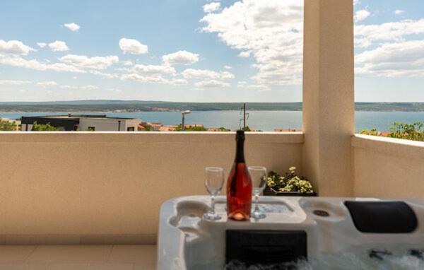Apartmant Shine Luxury Maslenica Exteriör bild